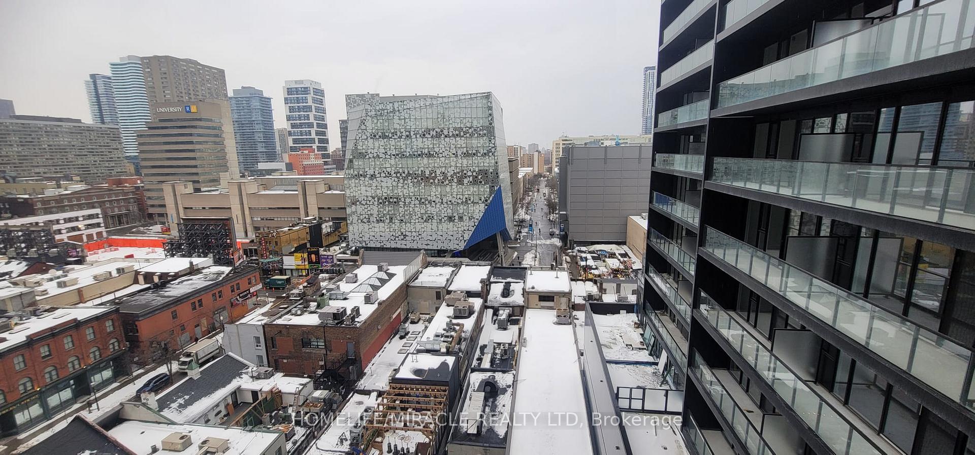 Photo 4 of Unit 918, 20 Edward Street, Toronto, Bay Street Corridor — HOMEH