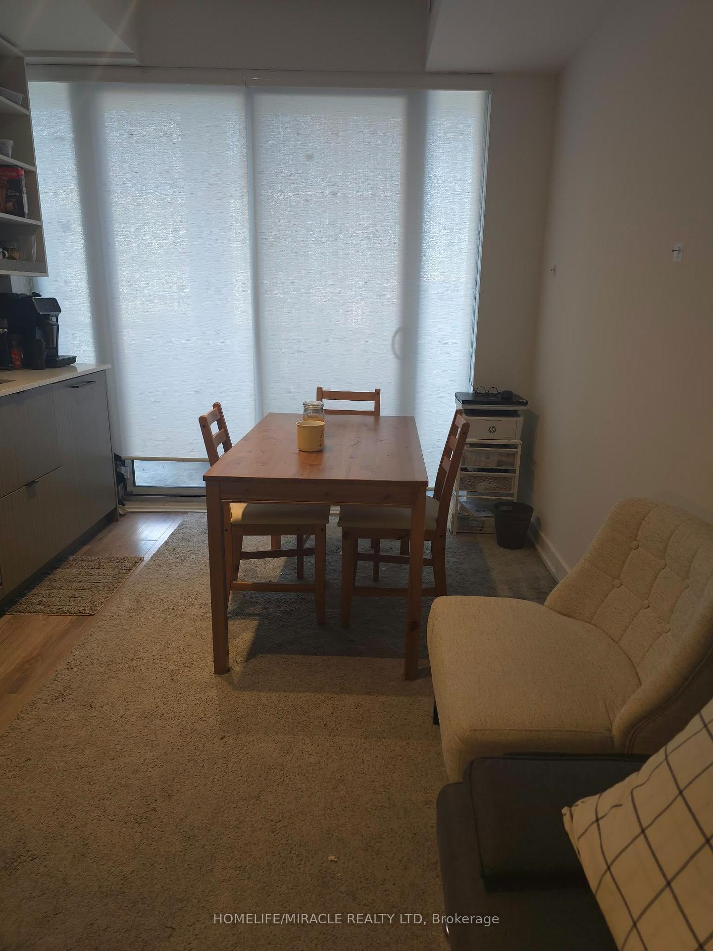Photo 6 of Unit 918, 20 Edward Street, Toronto, Bay Street Corridor — HOMEH