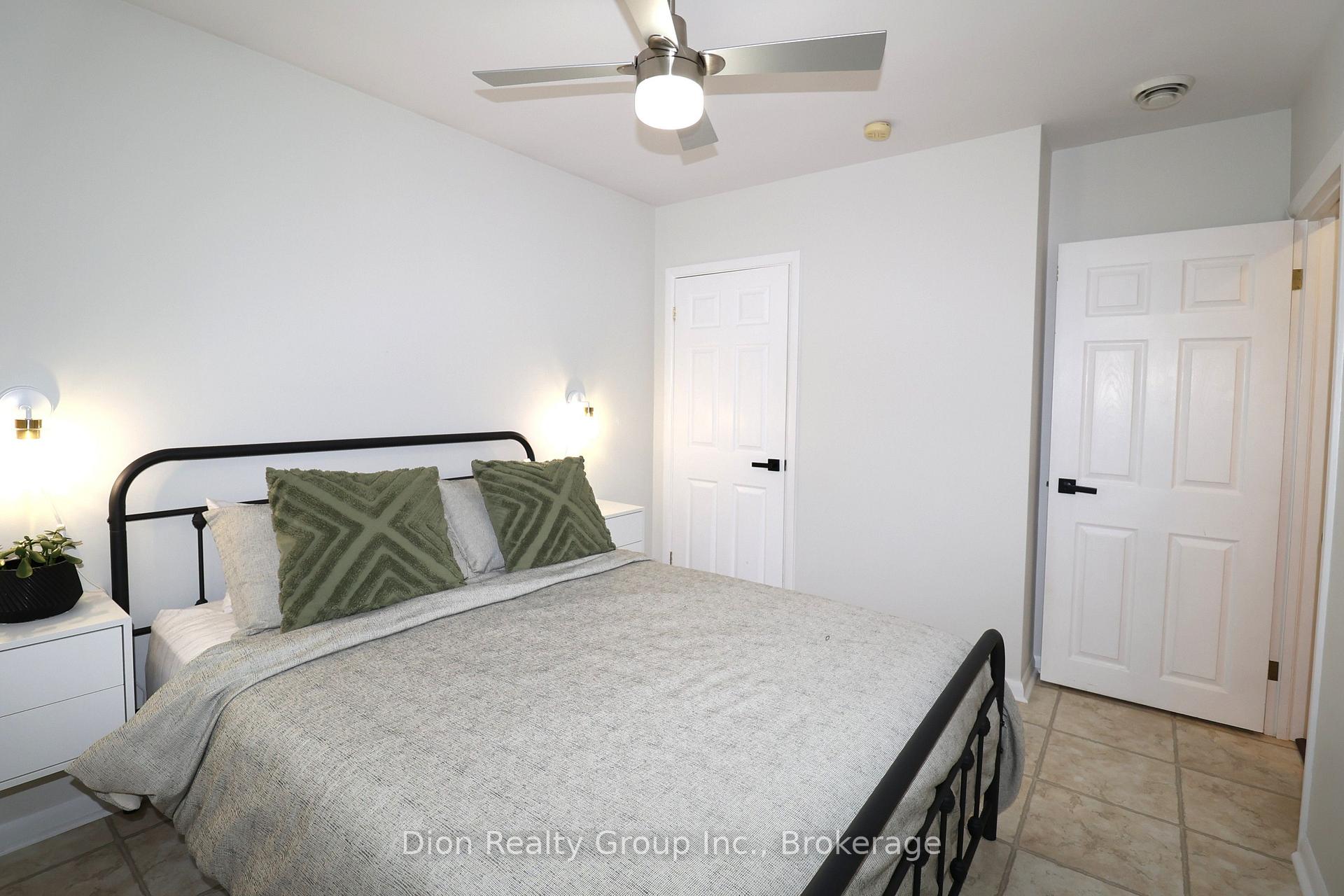 Photo 17 of 25 Harding Avenue, Kirkland Lake — HOMEH
