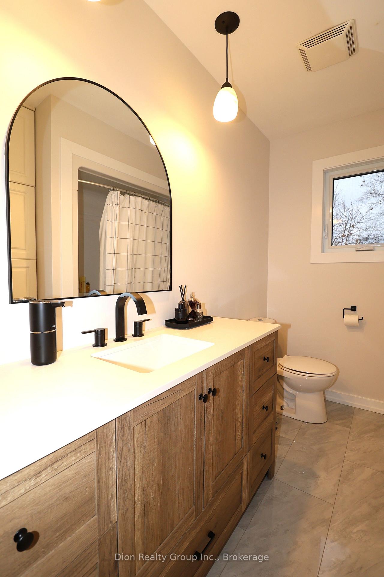 Photo 18 of 25 Harding Avenue, Kirkland Lake — HOMEH
