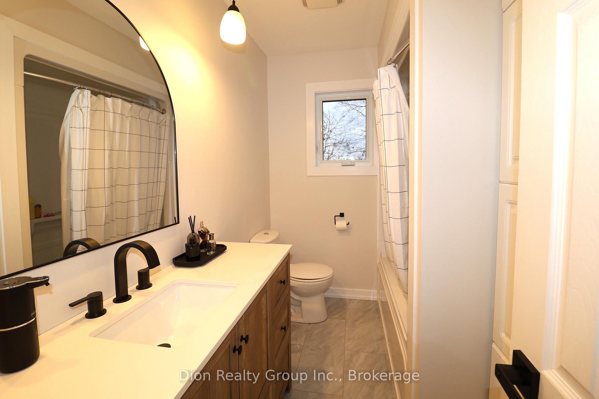 Photo 19 of 25 Harding Avenue, Kirkland Lake — HOMEH