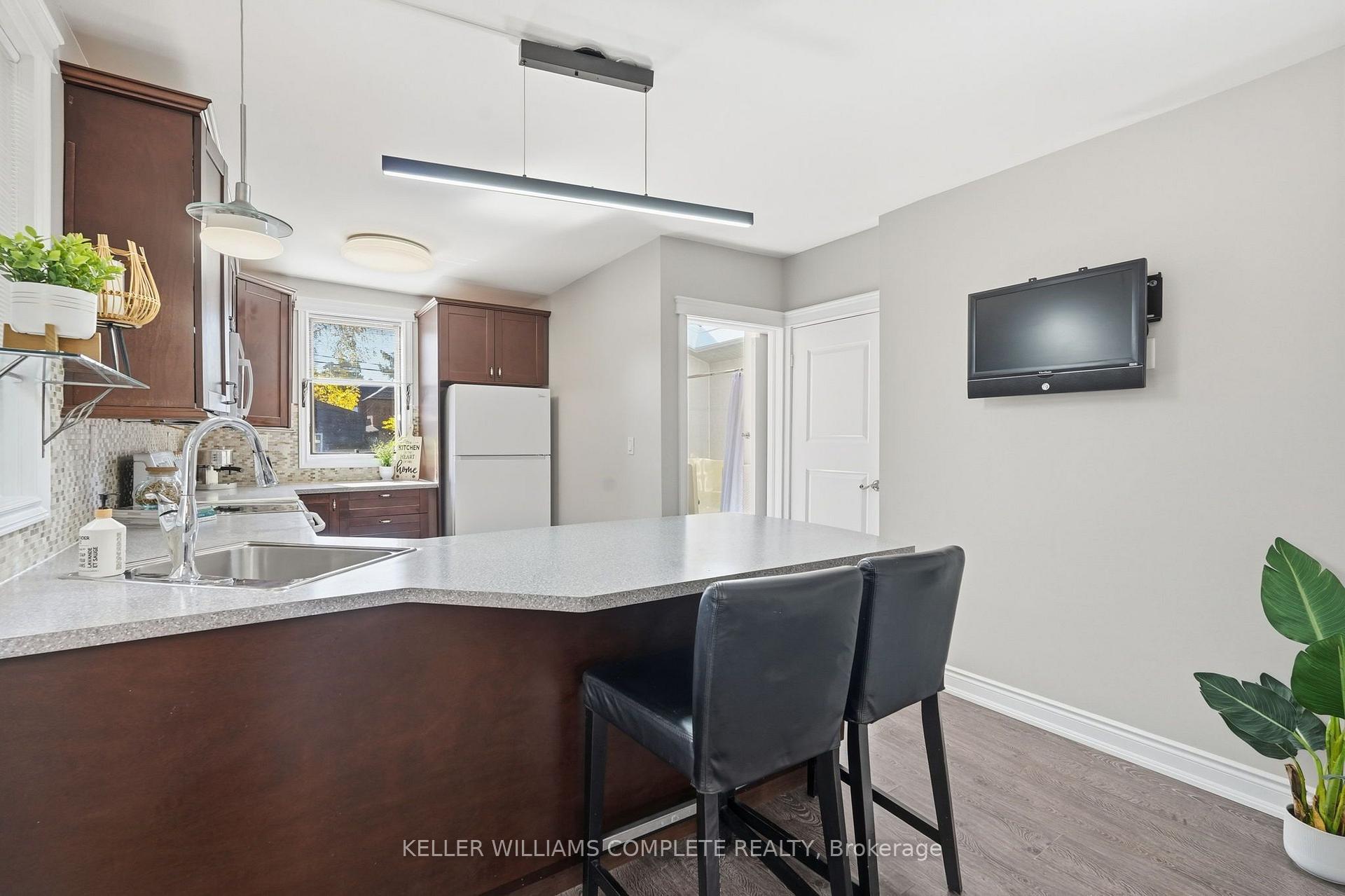 Photo 9 of 63 Chatham Street, Hamilton, Kirkendall — HOMEH