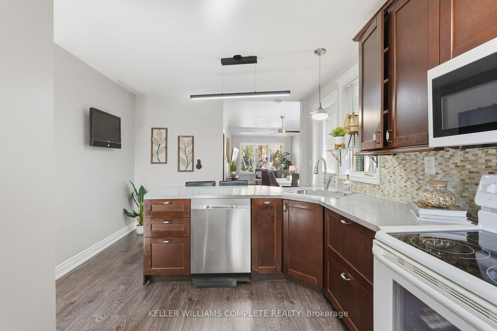 Photo 11 of 63 Chatham Street, Hamilton, Kirkendall — HOMEH