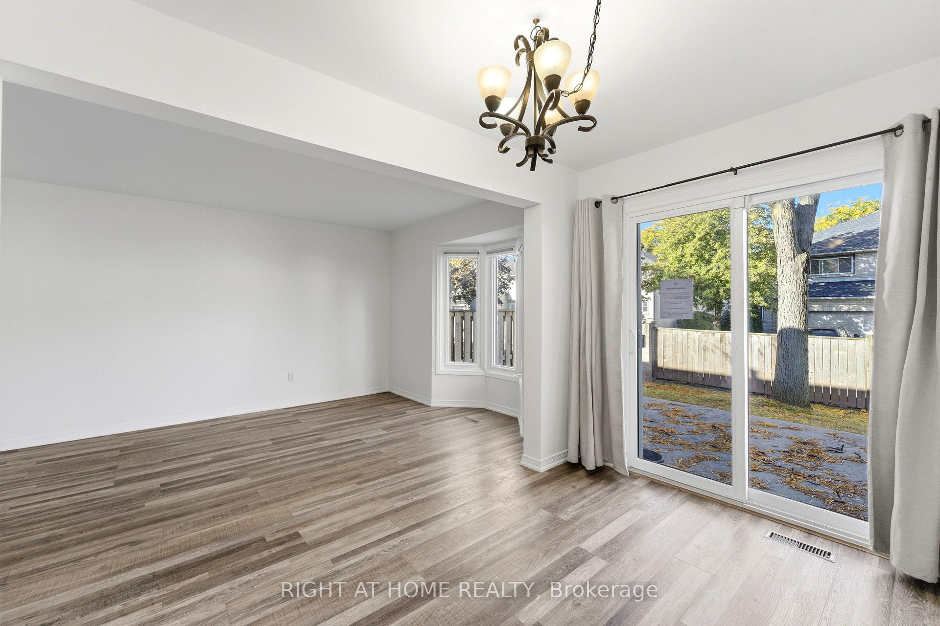 Photo 9 of Unit 13, 591 Eighth, Hamilton, Stoney Creek — HOMEH