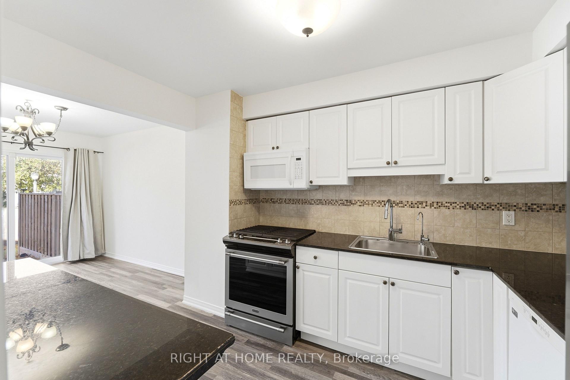 Photo 13 of Unit 13, 591 Eighth, Hamilton, Stoney Creek — HOMEH