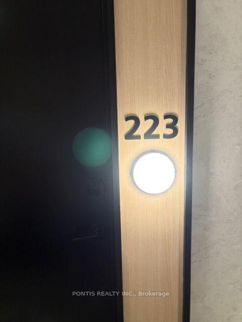 Photo 3 of Unit 223, 3008 William Cutmore Boulevard, Oakville, Joshua Meadows — HOMEH