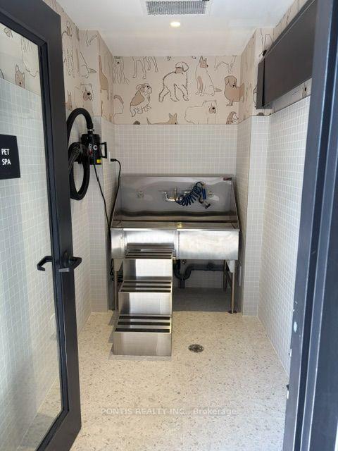 Photo 38 of Unit 223, 3008 William Cutmore Boulevard, Oakville, Joshua Meadows — HOMEH
