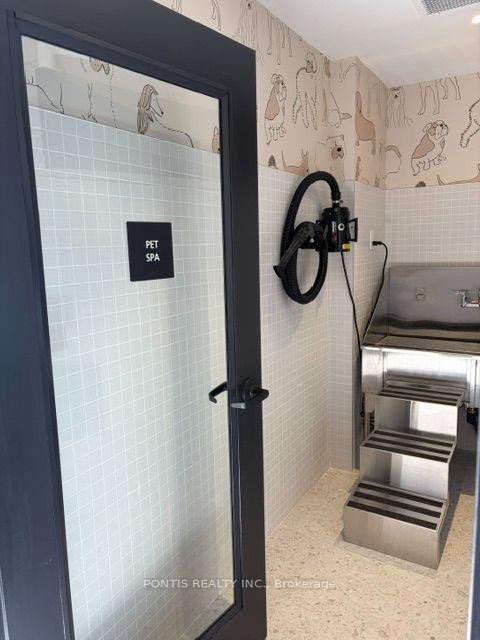 Photo 39 of Unit 223, 3008 William Cutmore Boulevard, Oakville, Joshua Meadows — HOMEH