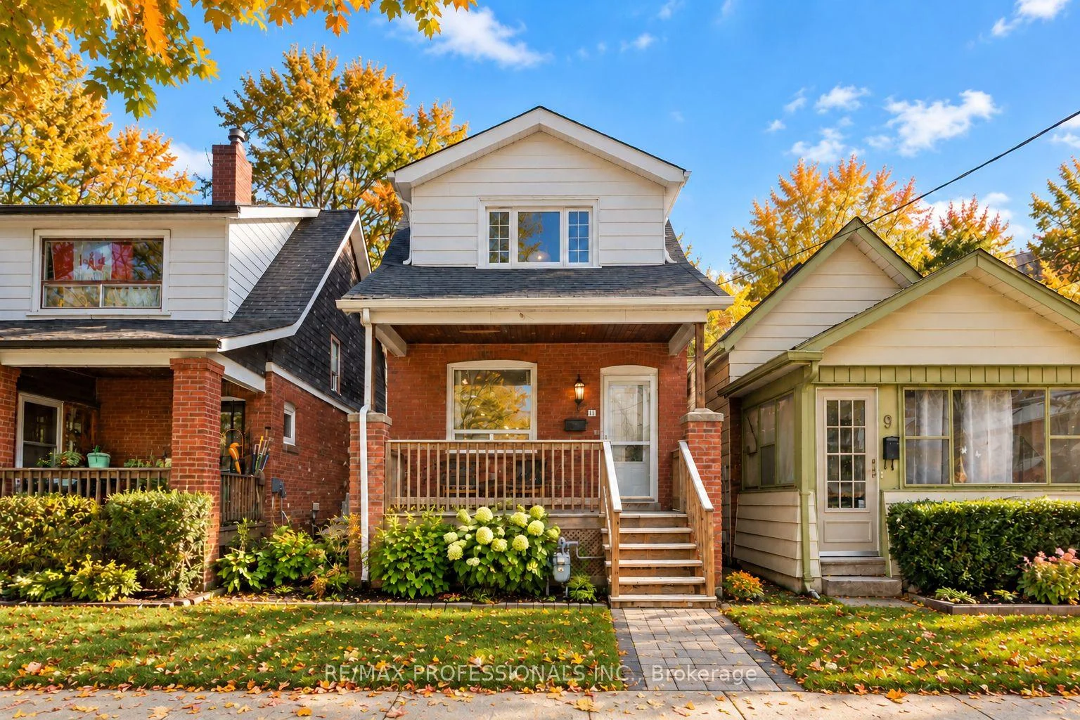 Photo 5 of 11 Bryant Avenue, Toronto, Crescent Town — HOMEH