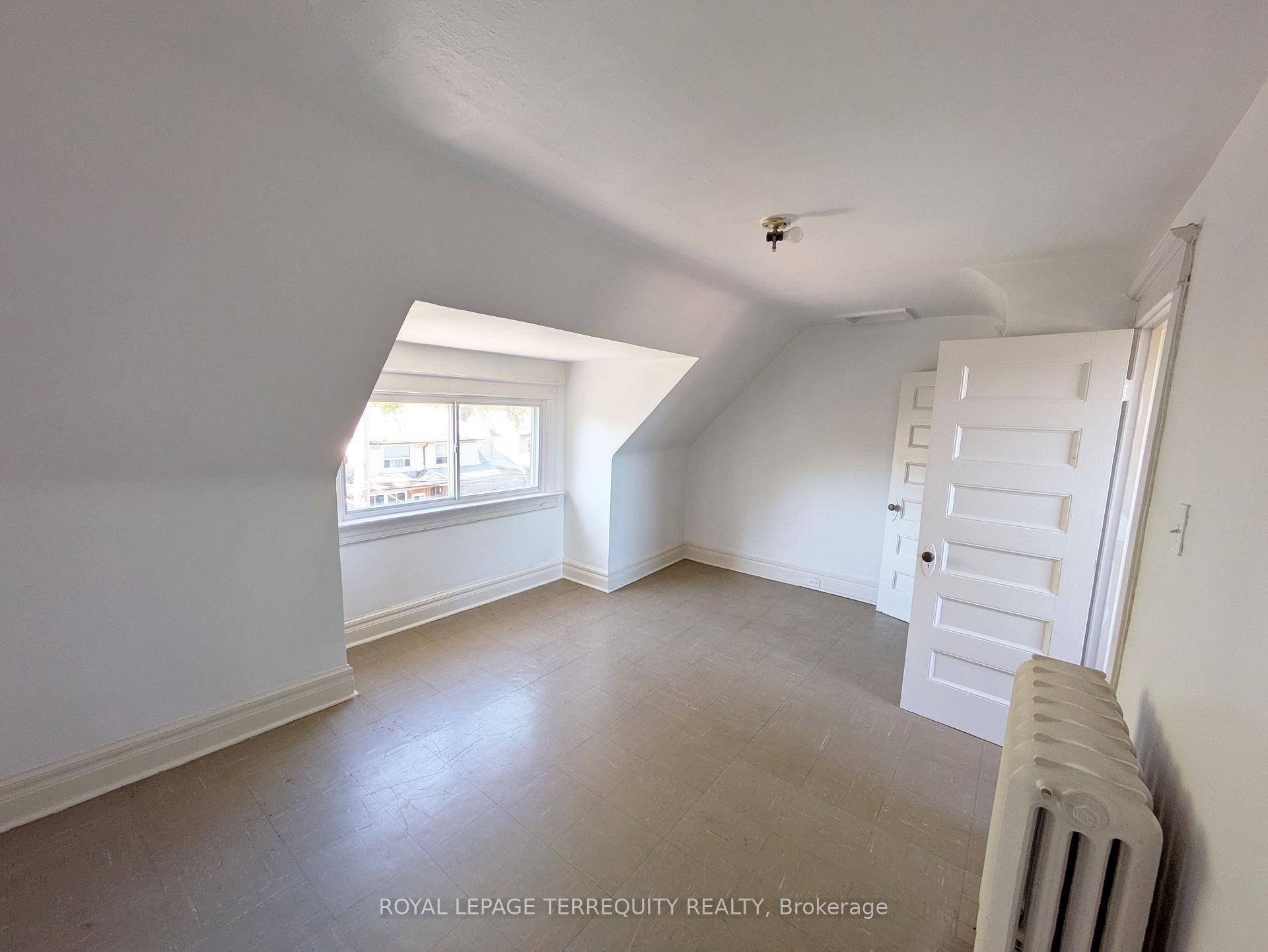 Photo 46 of 831 Shaw Street, Toronto, Dovercourt-Wallace Emerson-Junction — HOMEH