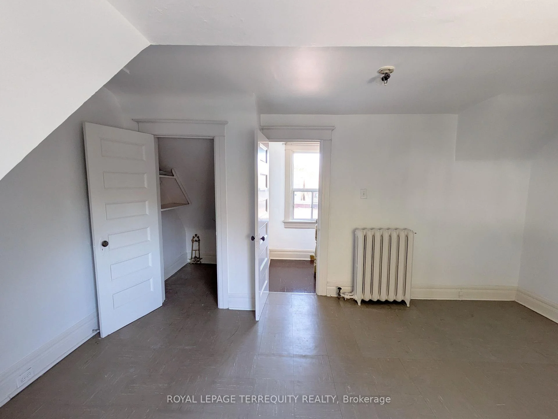Photo 18 of 831 Shaw Street, Toronto, Dovercourt-Wallace Emerson-Junction — HOMEH