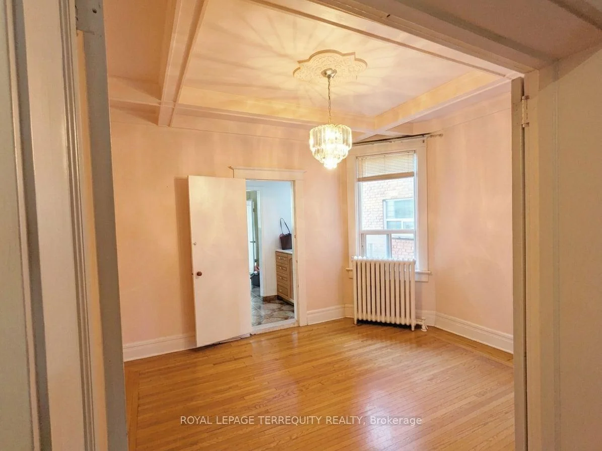 Photo 42 of 831 Shaw Street, Toronto, Dovercourt-Wallace Emerson-Junction — HOMEH