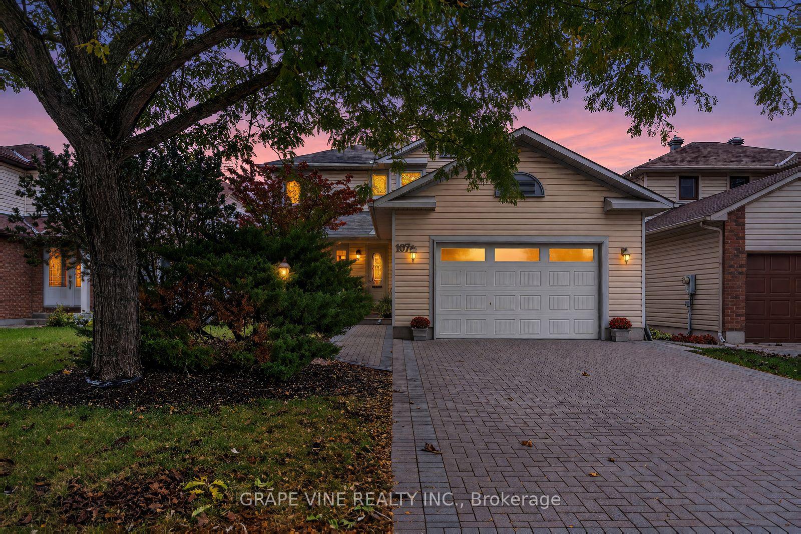 Photo 1 of 107 Tartan Drive, Ottawa, Barrhaven - Heritage Park — HOMEH