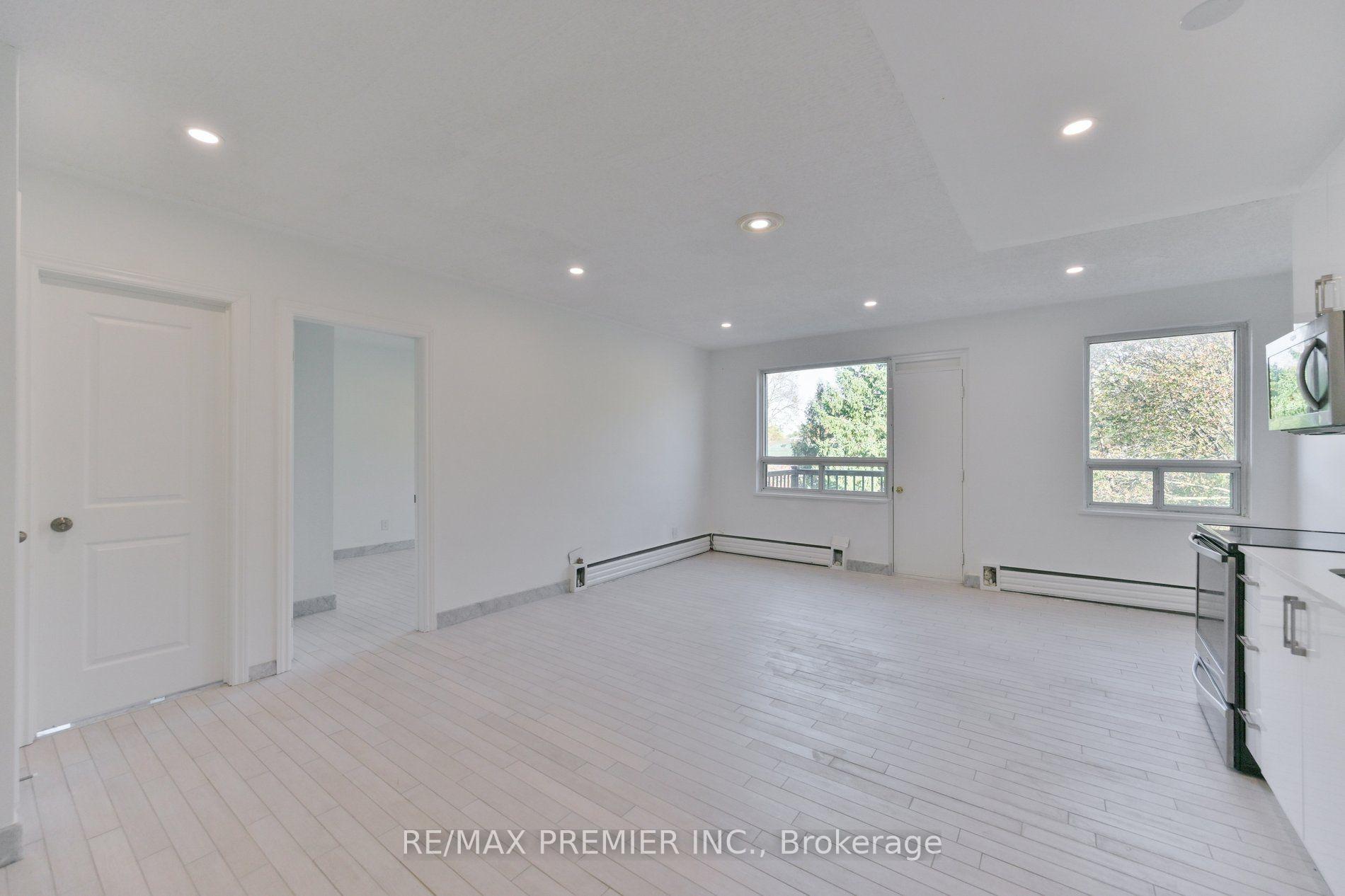 Photo 4 of Unit 202, 10 Ellison Avenue, North York, Clanton Park — HOMEH
