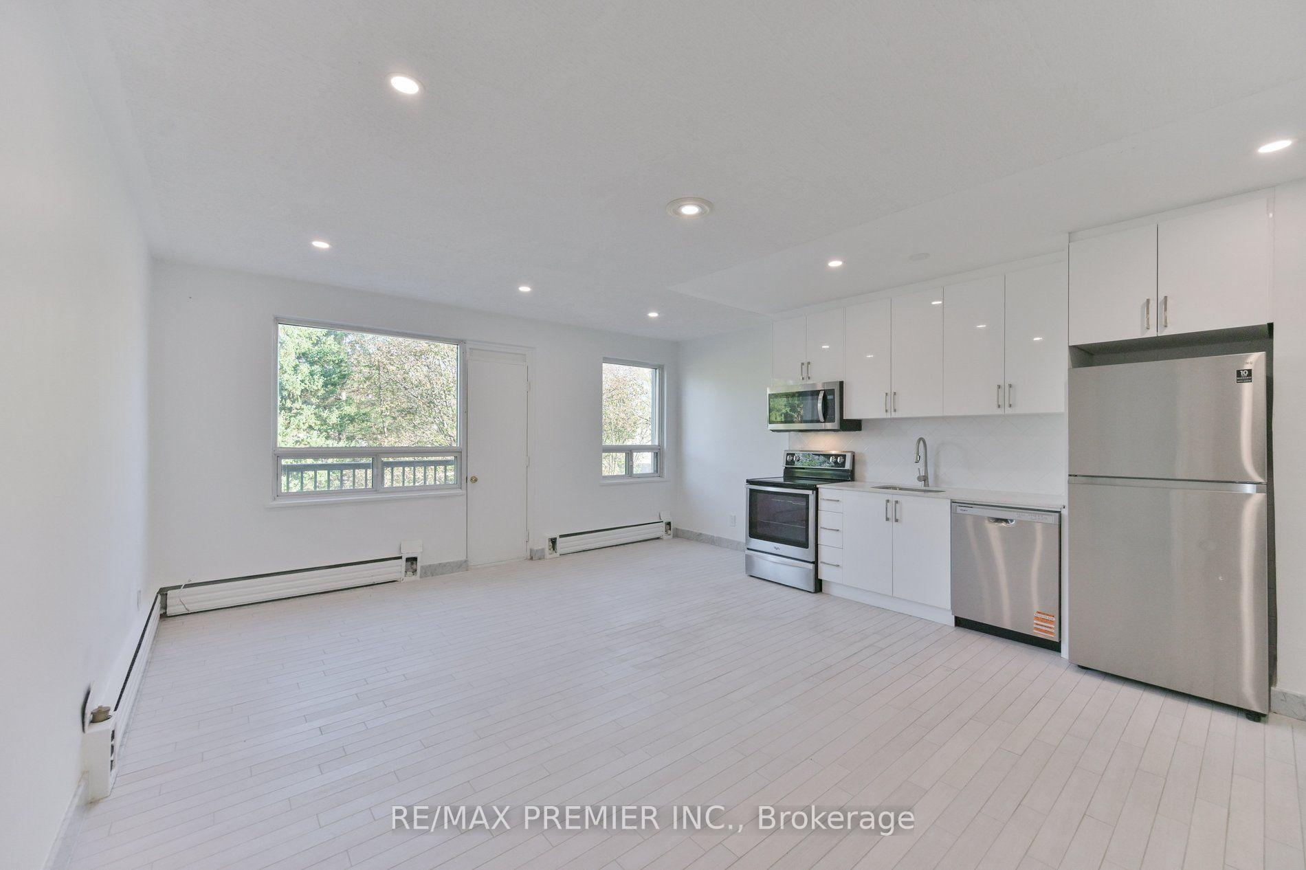 Photo 5 of Unit 202, 10 Ellison Avenue, North York, Clanton Park — HOMEH
