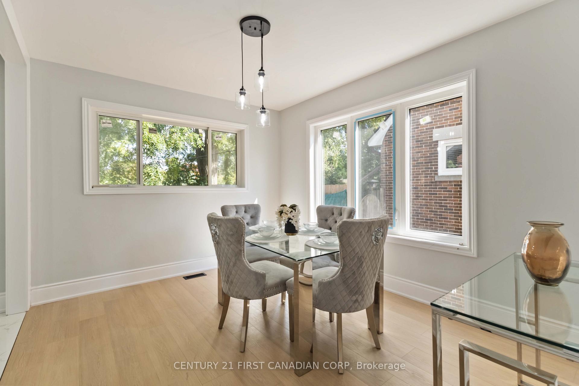 Photo 6 of 122 Windsor Crescent, London, South F — HOMEH