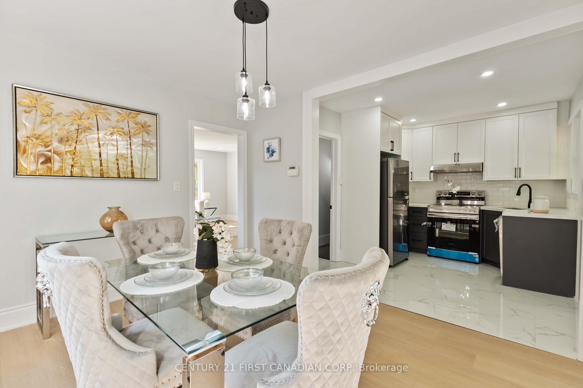 Photo 7 of 122 Windsor Crescent, London, South F — HOMEH