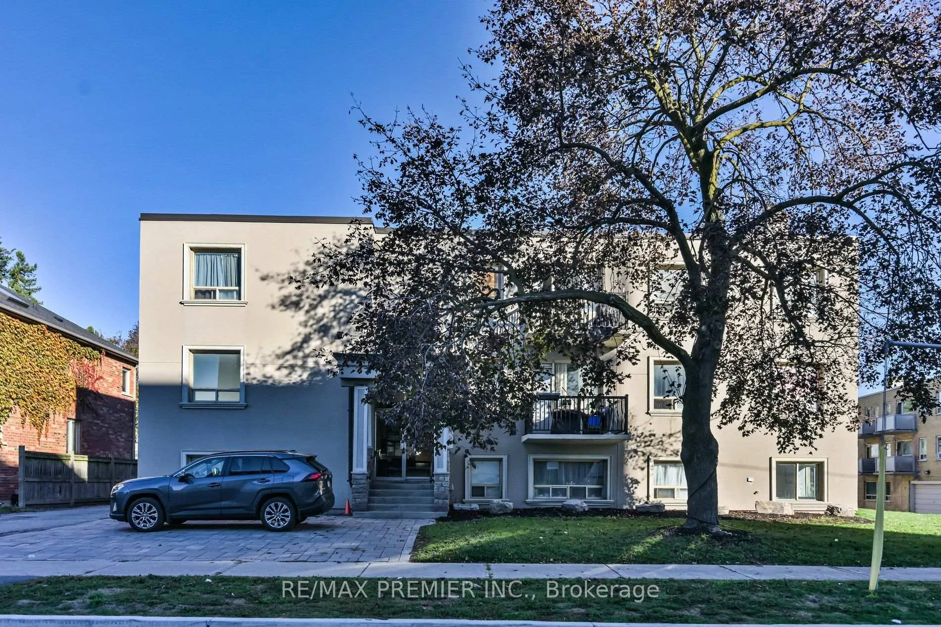 Front of Unit 101, 10 Ellison Avenue