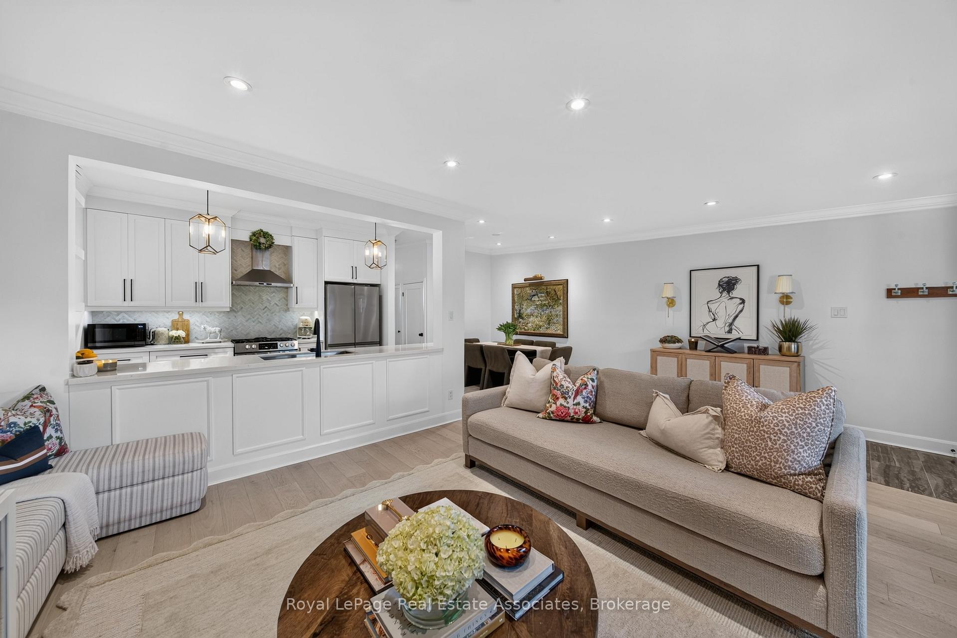 Photo 12 of 2604 Constable Road, Mississauga, Clarkson — HOMEH