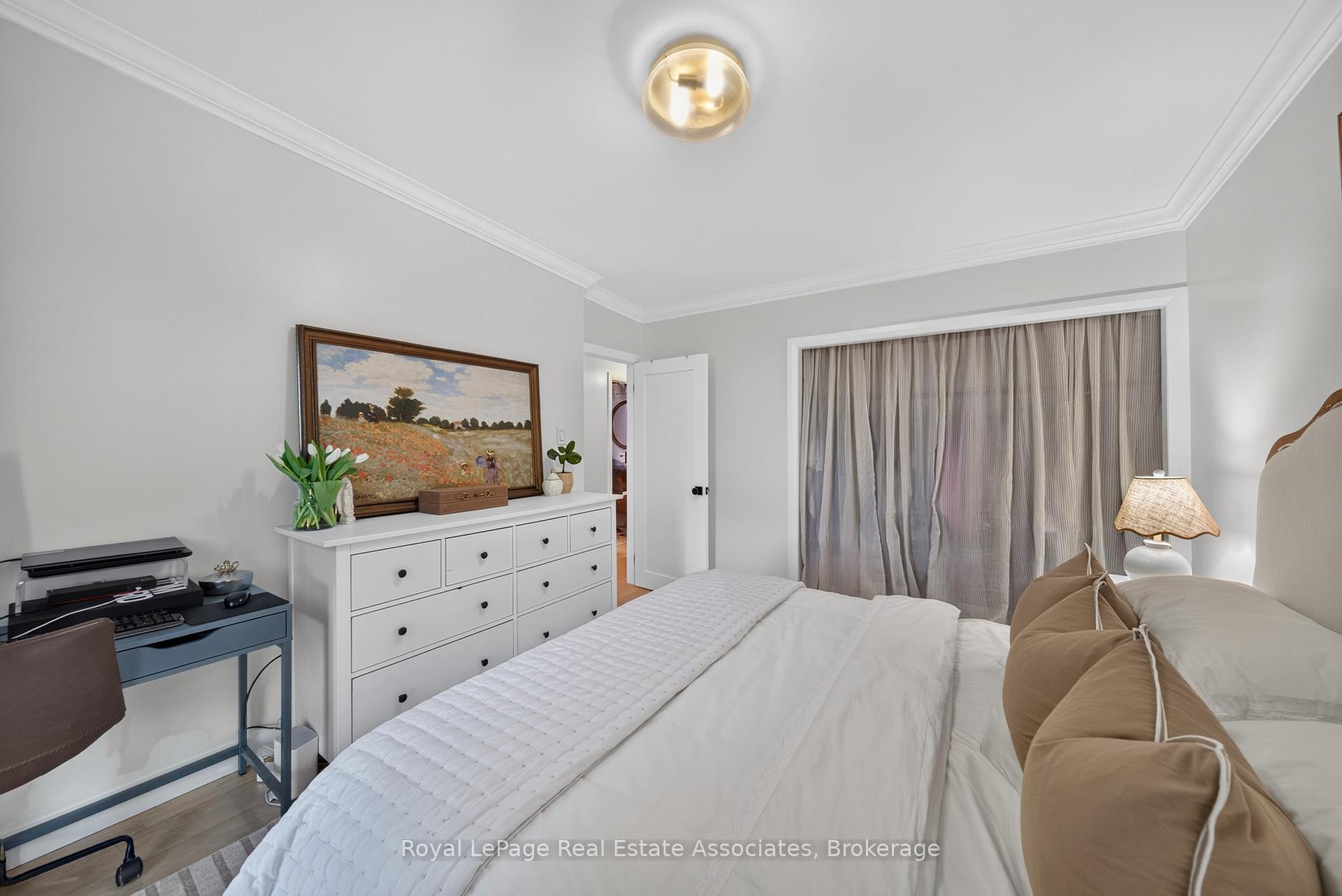 Photo 18 of 2604 Constable Road, Mississauga, Clarkson — HOMEH