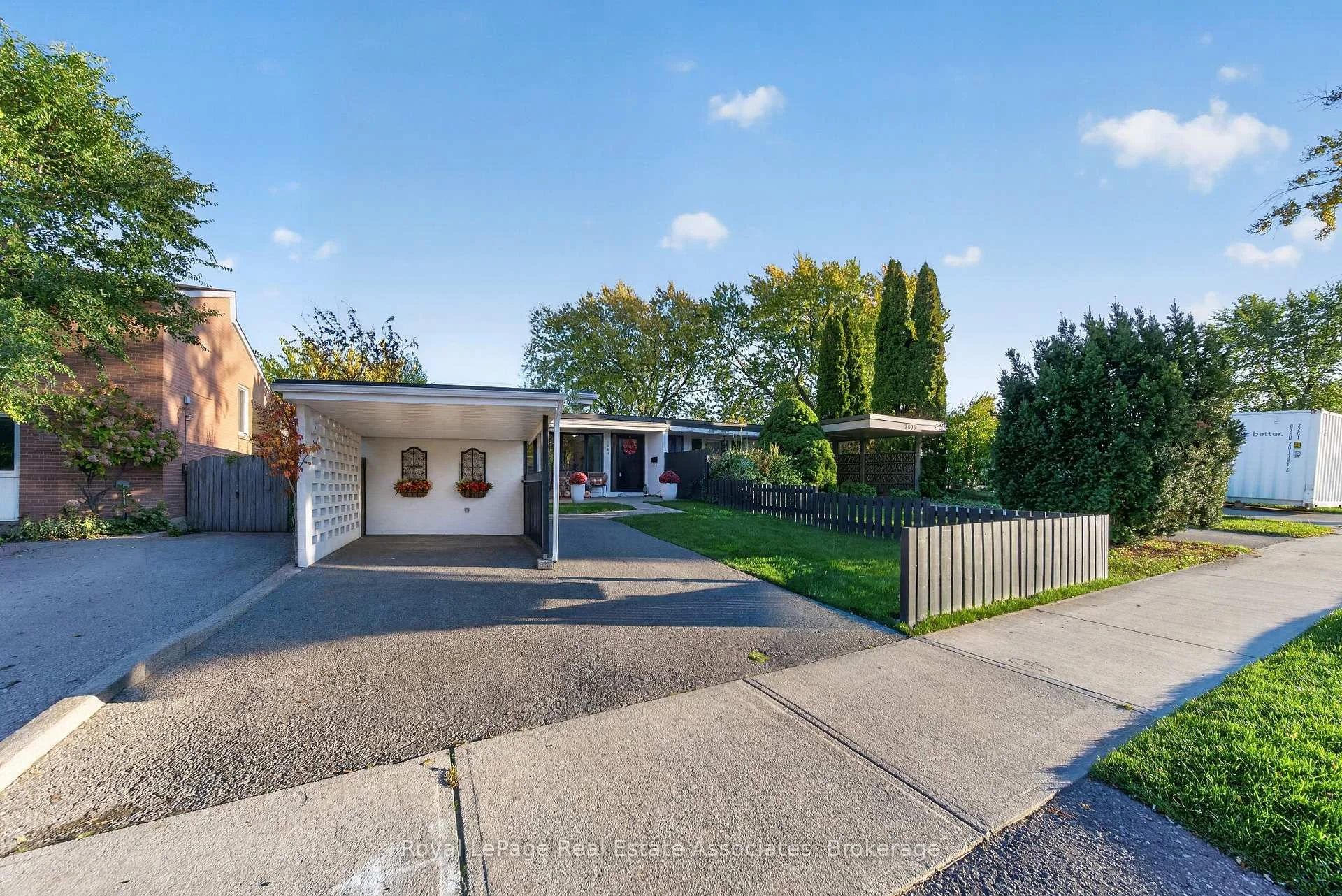 Photo 6 of 2604 Constable Road, Mississauga, Clarkson — HOMEH