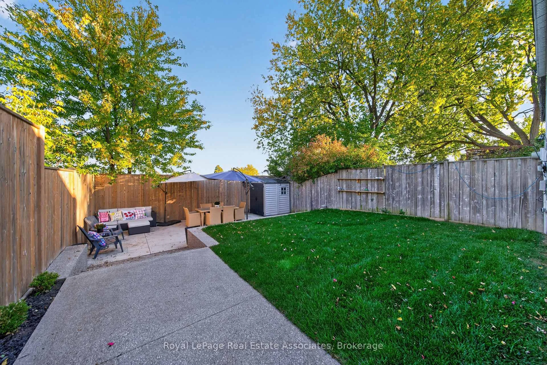 Photo 32 of 2604 Constable Road, Mississauga, Clarkson — HOMEH