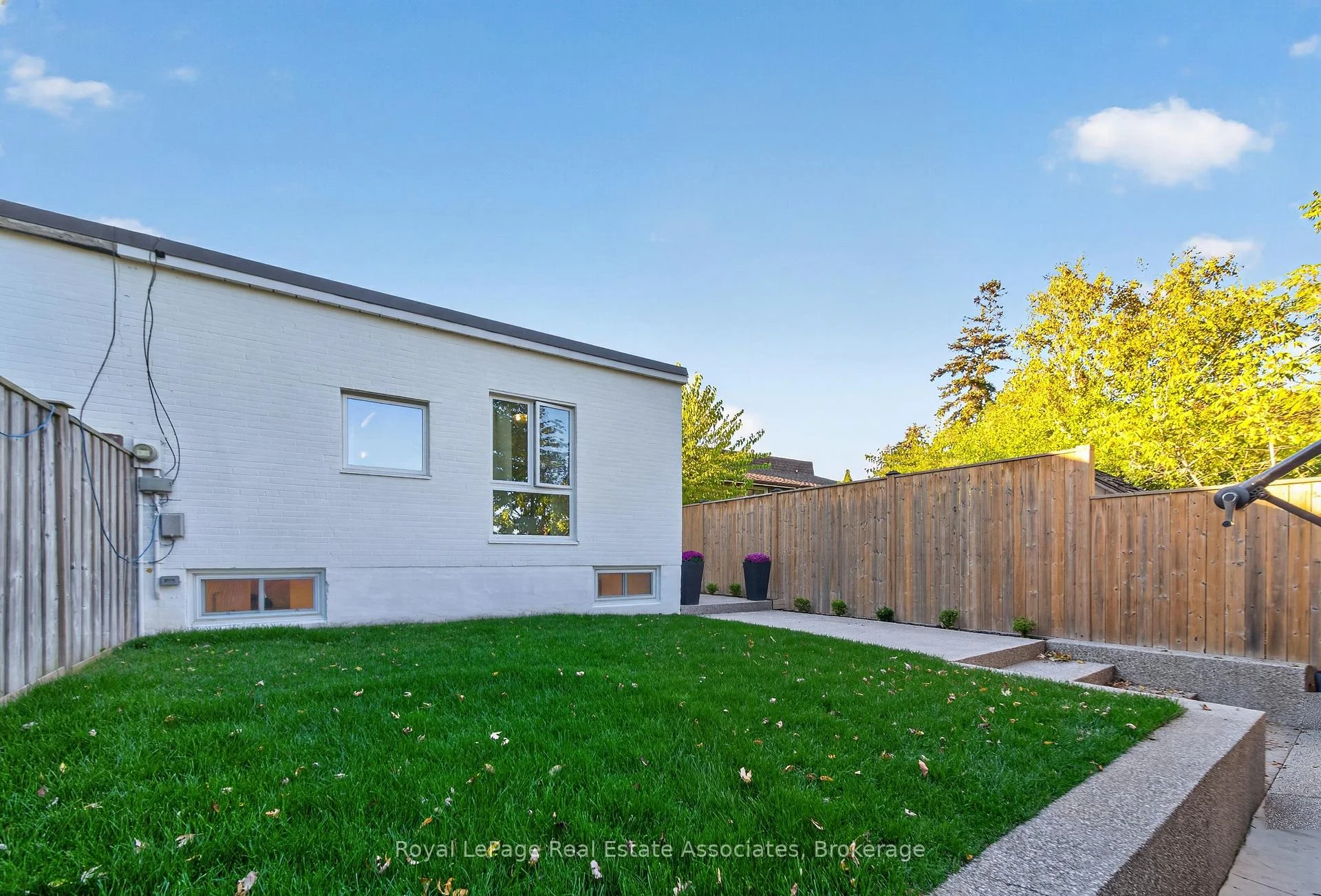 Photo 36 of 2604 Constable Road, Mississauga, Clarkson — HOMEH