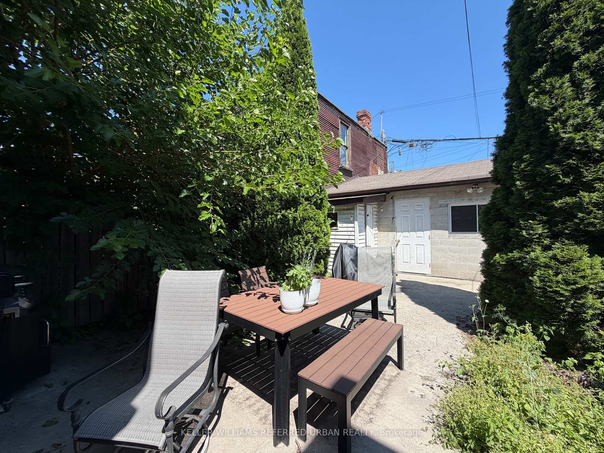 Photo 13 of Unit Main, 429 Ossington Avenue, Toronto, Trinity-Bellwoods — HOMEH