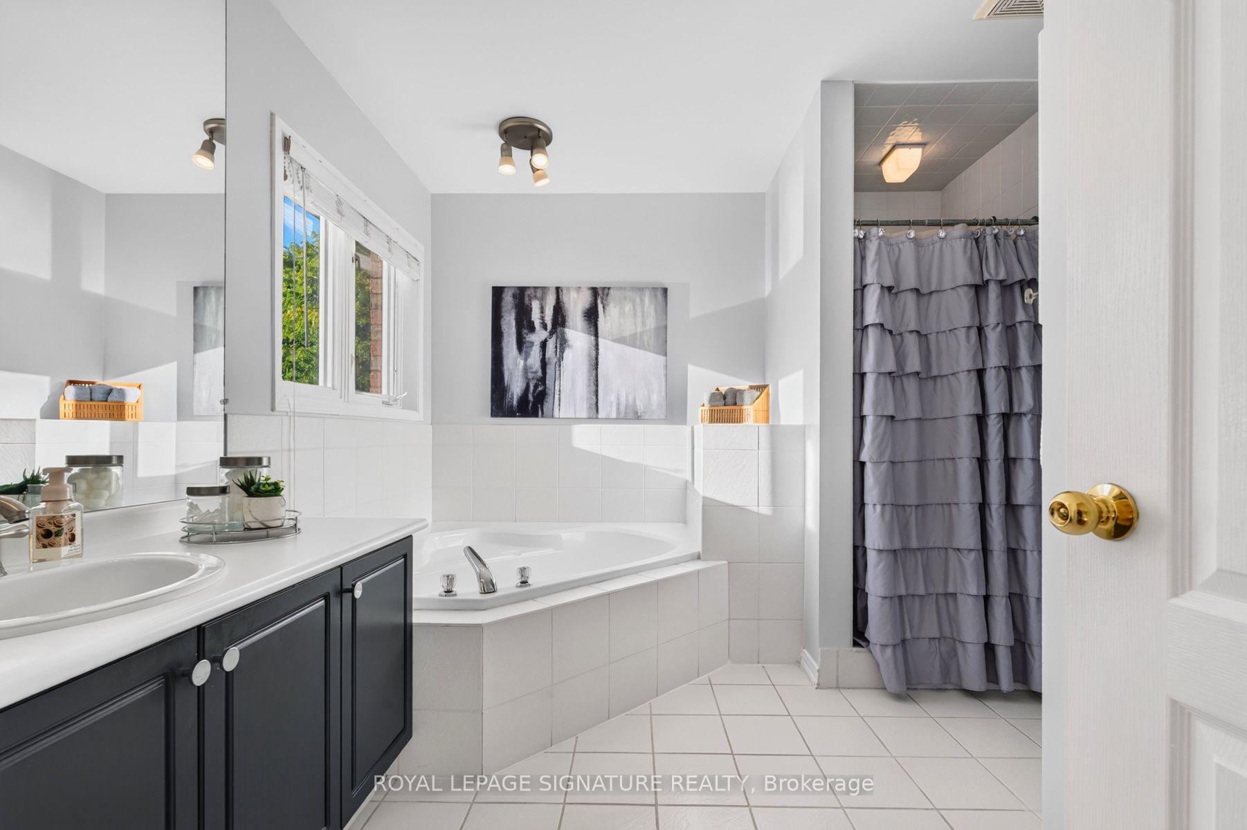 Photo 22 of 1760 Autumn Crescent, Pickering, Amberlea — HOMEH