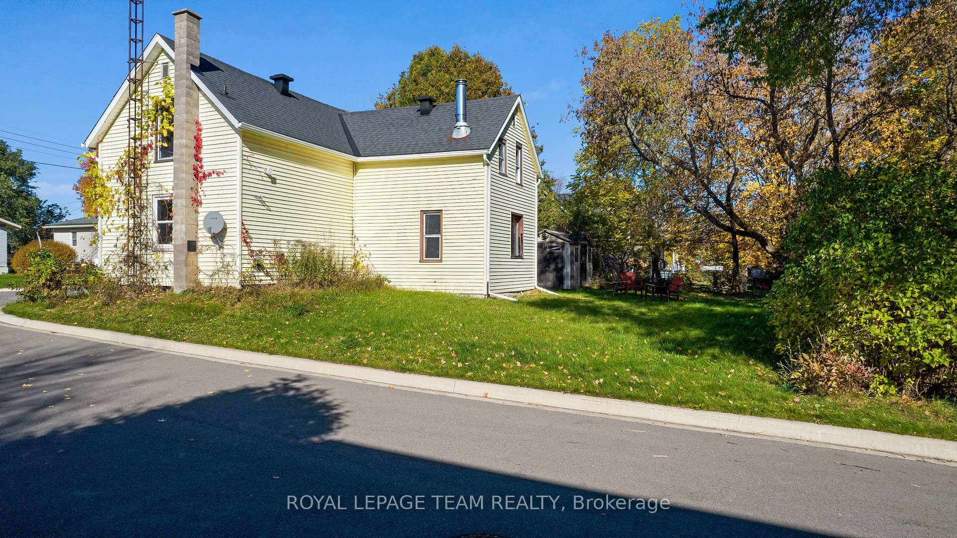 Photo 2 of 29 David St Street, Edwardsburgh/Cardinal, Edwardsburgh/Cardinal Twp — HOMEH