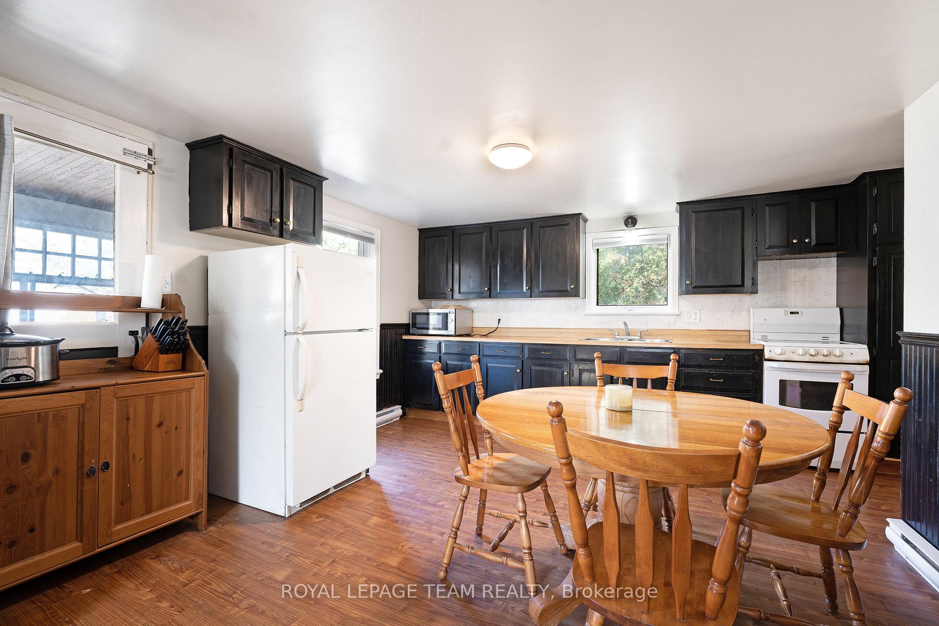 Photo 10 of 29 David St Street, Edwardsburgh/Cardinal, Edwardsburgh/Cardinal Twp — HOMEH