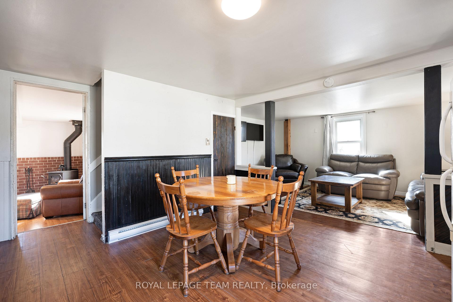 Photo 12 of 29 David St Street, Edwardsburgh/Cardinal, Edwardsburgh/Cardinal Twp — HOMEH
