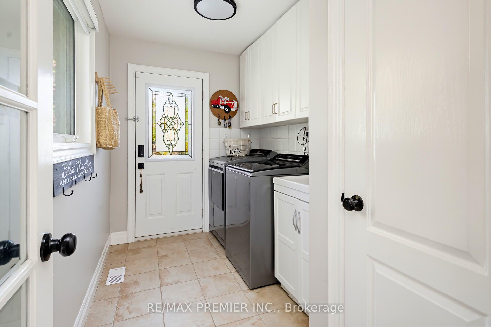 Photo 17 of 122 Hill Farm Road, King, Nobleton — HOMEH