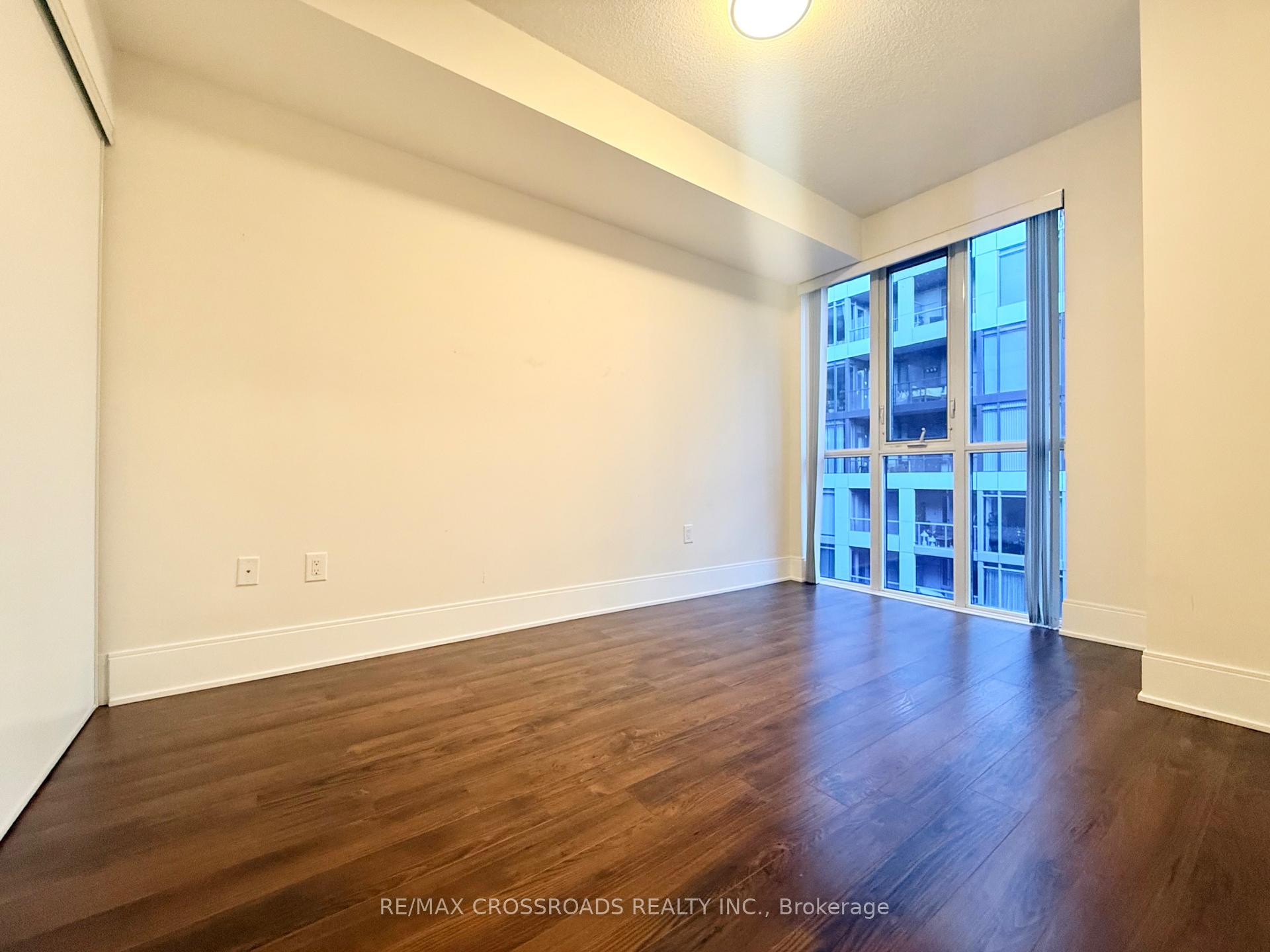 Photo 8 of Unit 905, 560 Front Street W, Toronto, Waterfront Communities — HOMEH