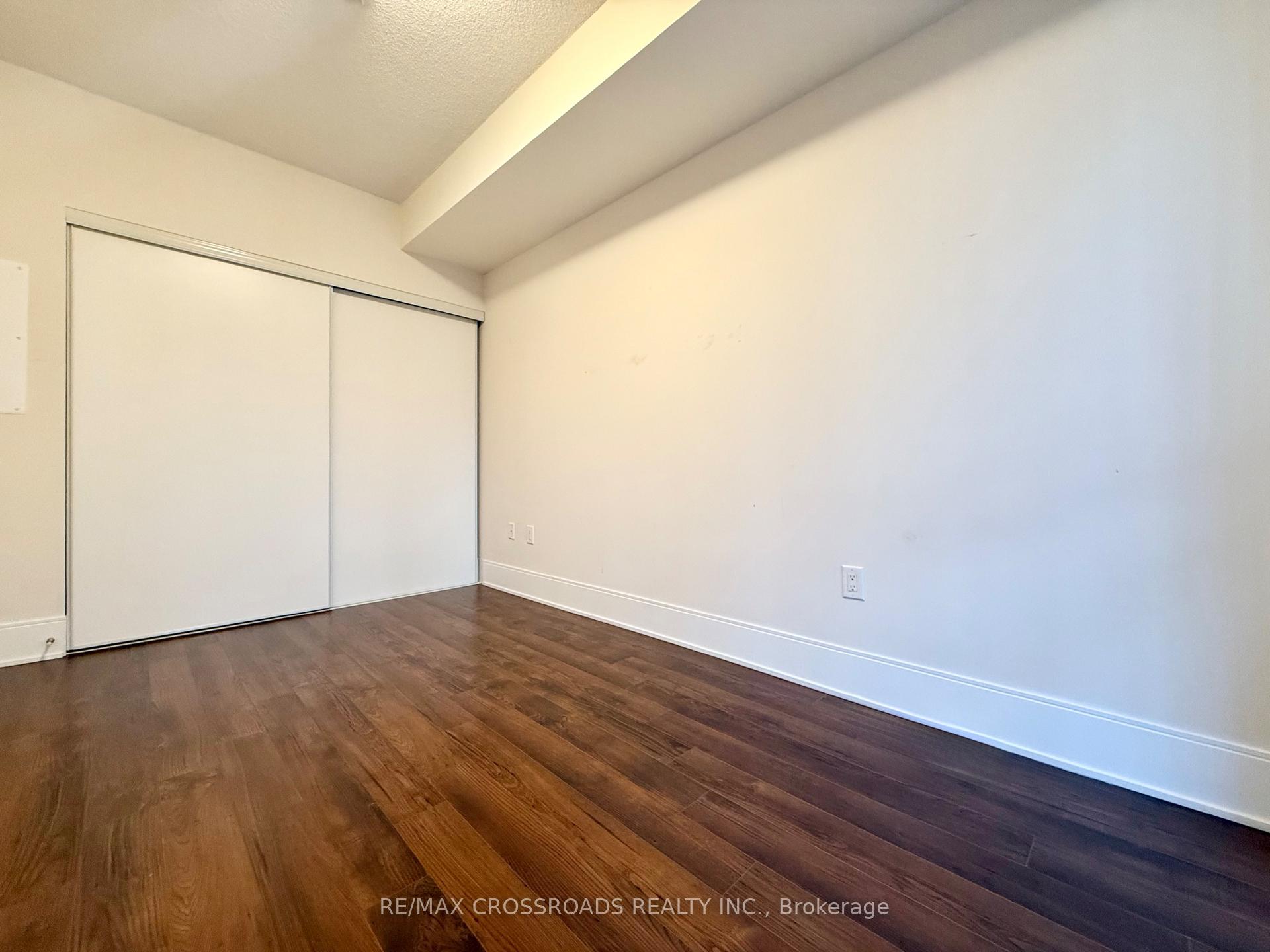 Photo 9 of Unit 905, 560 Front Street W, Toronto, Waterfront Communities — HOMEH