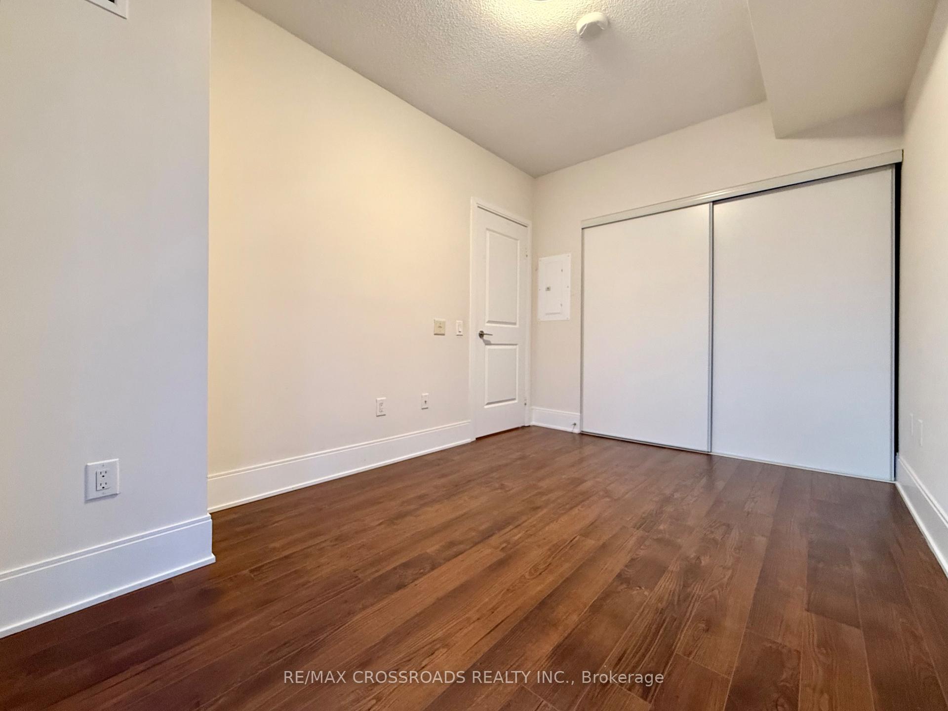 Photo 10 of Unit 905, 560 Front Street W, Toronto, Waterfront Communities — HOMEH