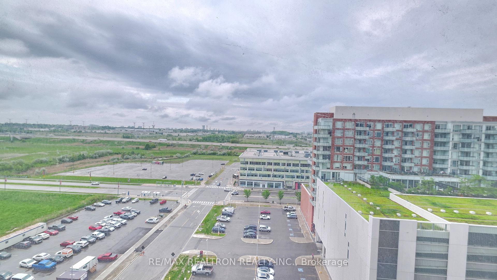 Photo 6 of Unit 1309, 38 Andre De Grasse Street, Markham, Unionville — HOMEH