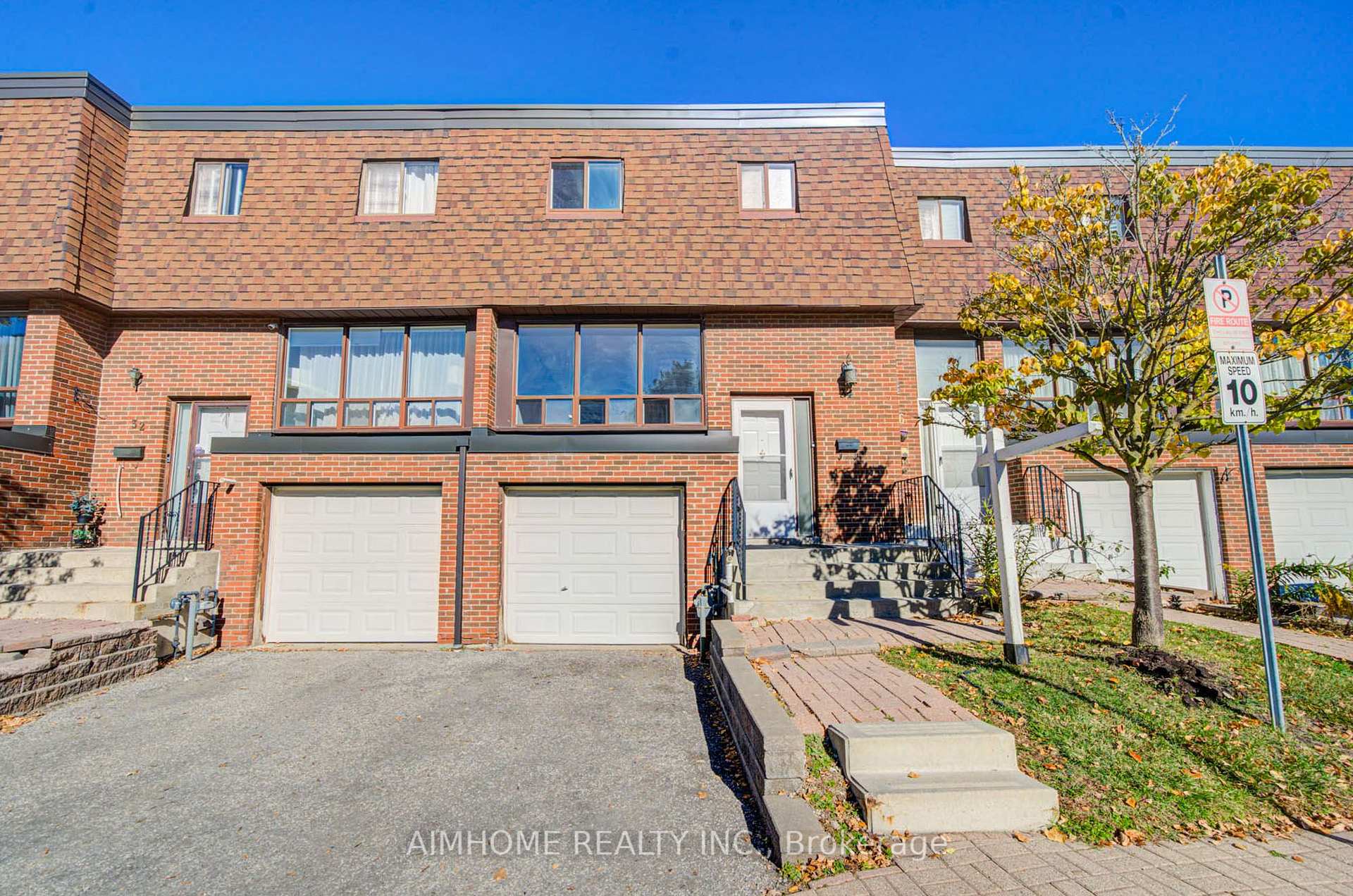 Photo 1 of 34 Stately Way, Markham, Royal Orchard — HOMEH
