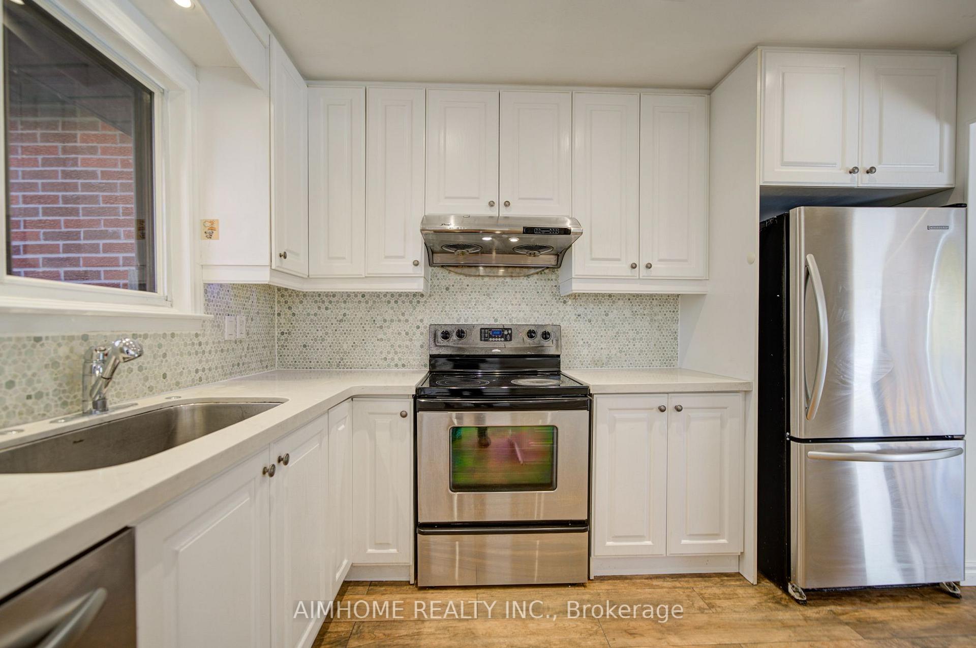 Photo 14 of 34 Stately Way, Markham, Royal Orchard — HOMEH