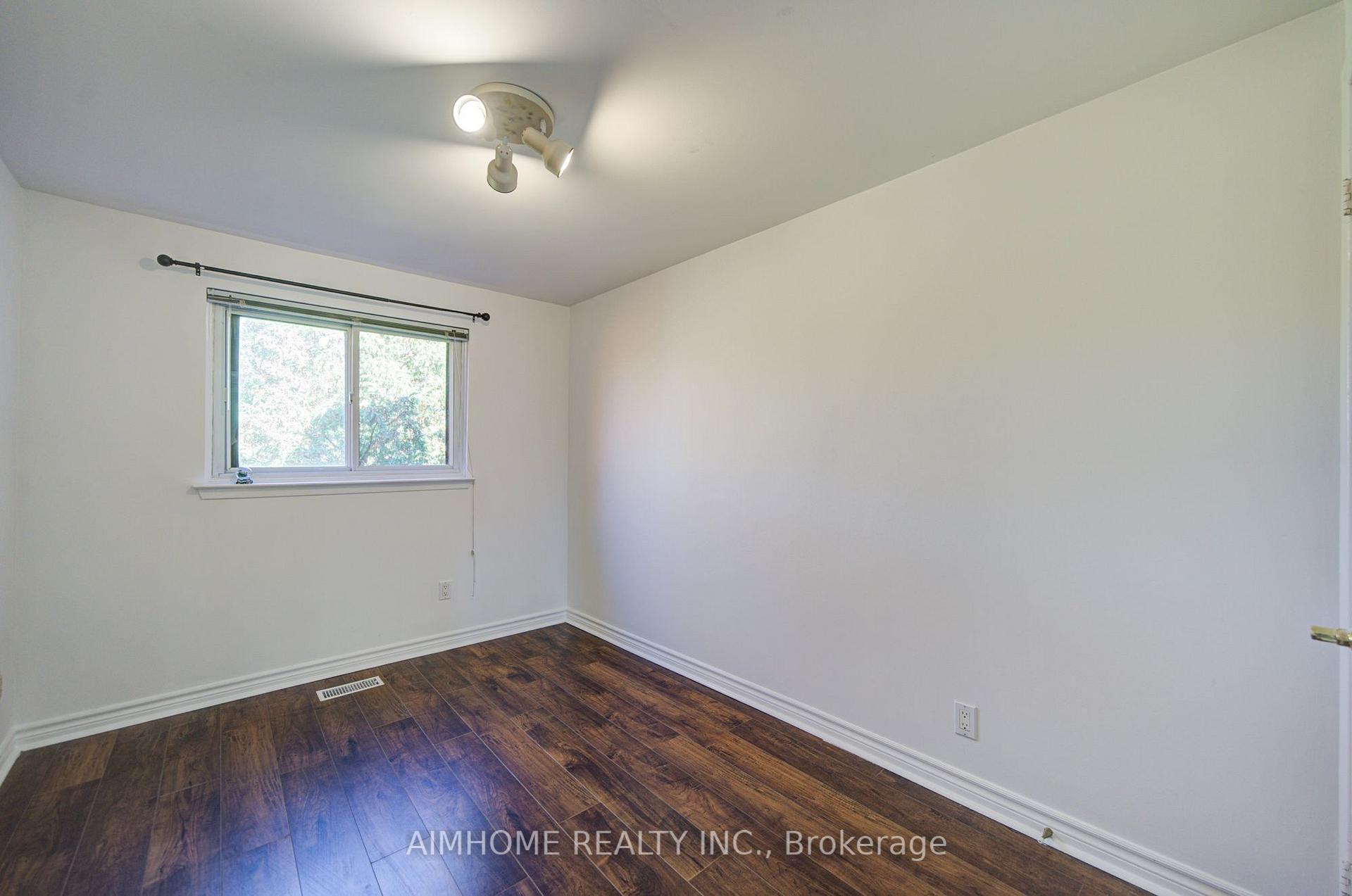 Photo 26 of 34 Stately Way, Markham, Royal Orchard — HOMEH
