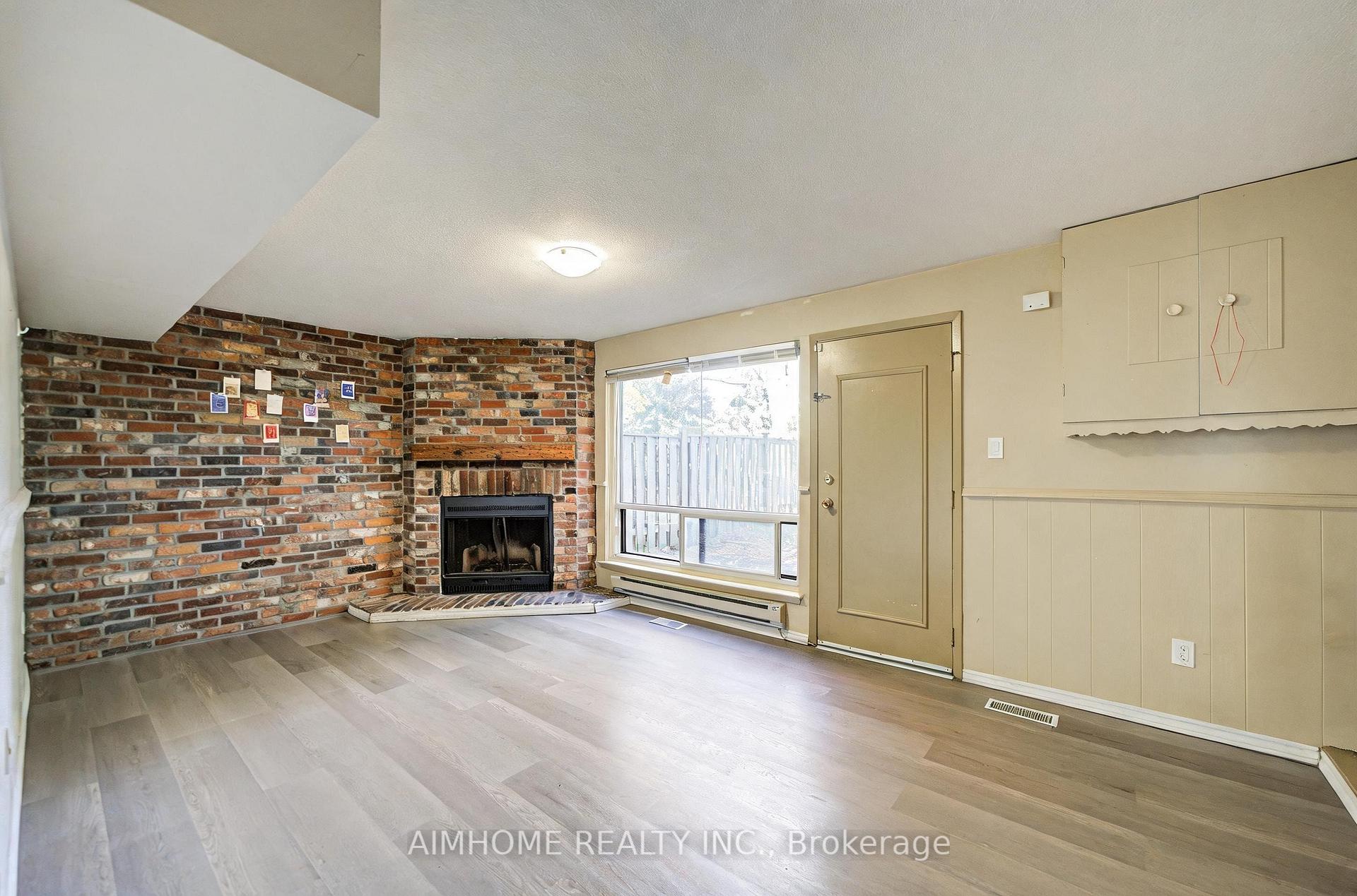 Photo 35 of 34 Stately Way, Markham, Royal Orchard — HOMEH