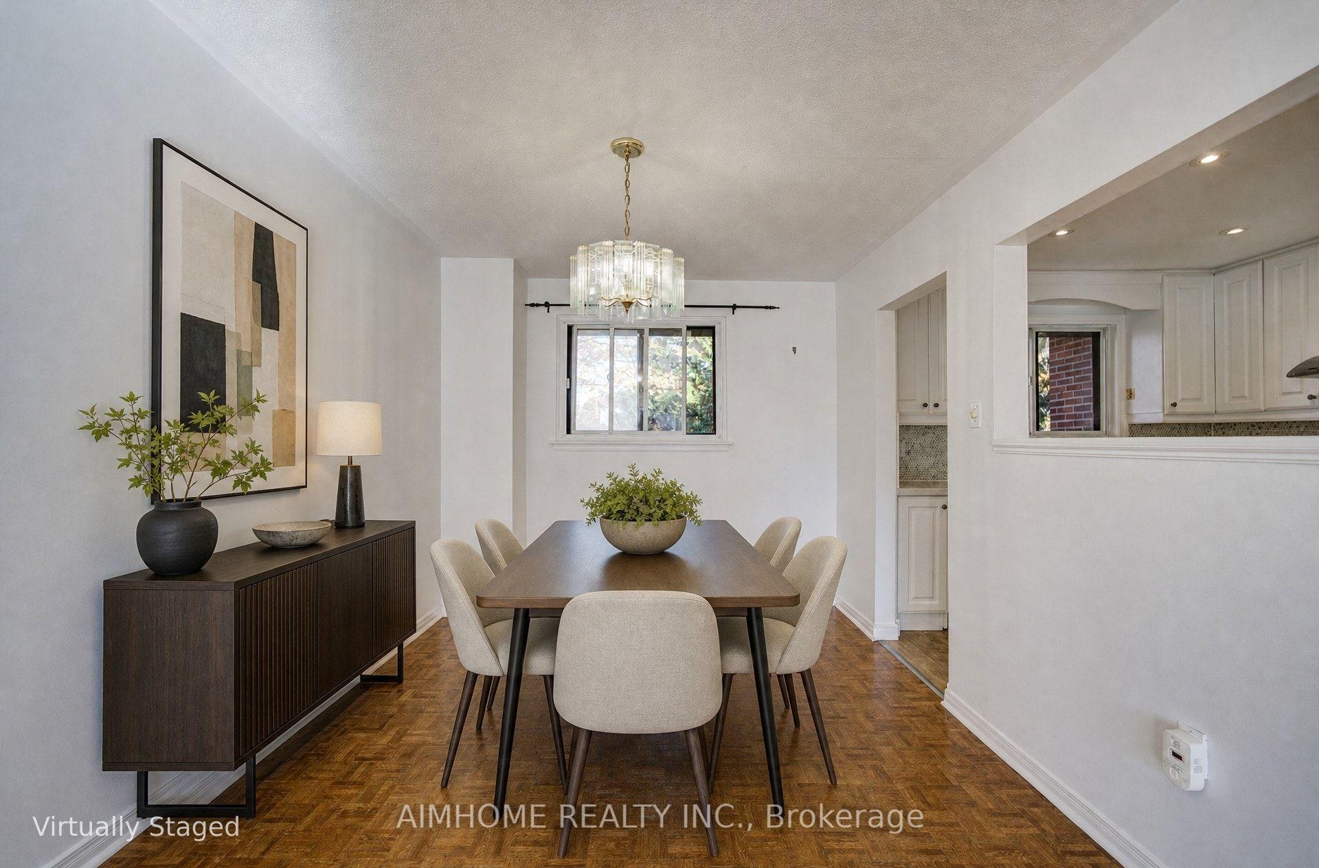 Photo 9 of 34 Stately Way, Markham, Royal Orchard — HOMEH