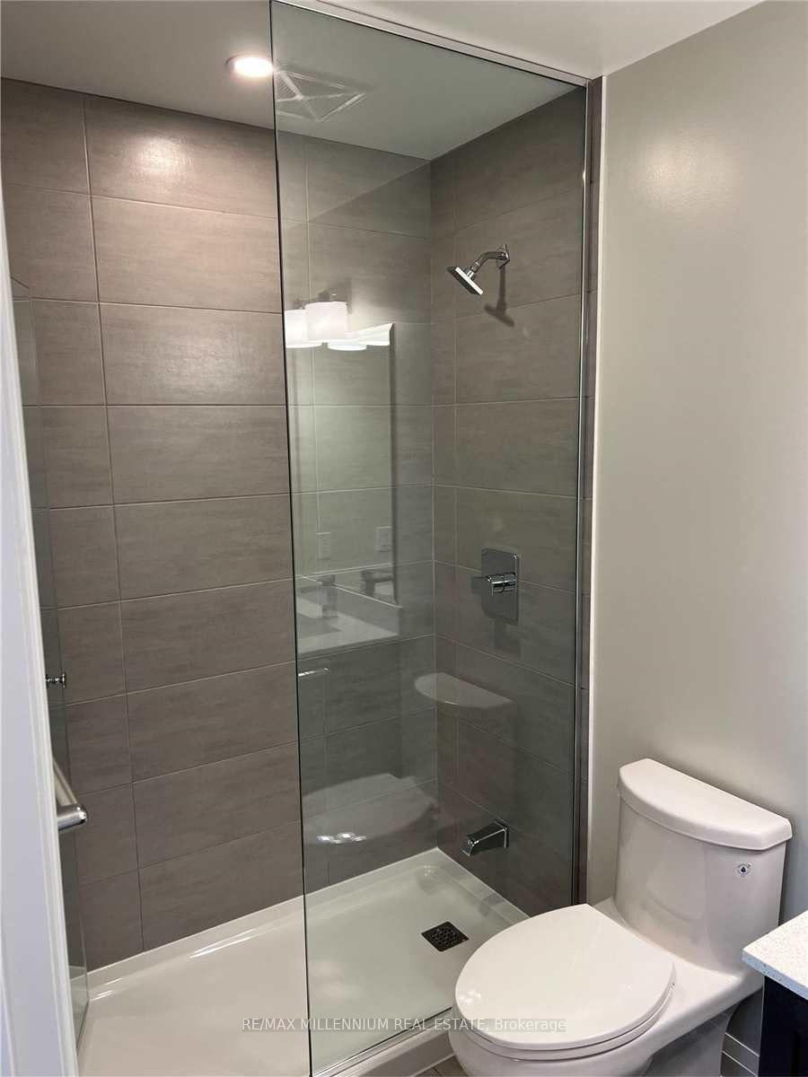 Photo 7 of Unit 404, 15 Lynch Street, Brampton, Queen Street Corridor — HOMEH