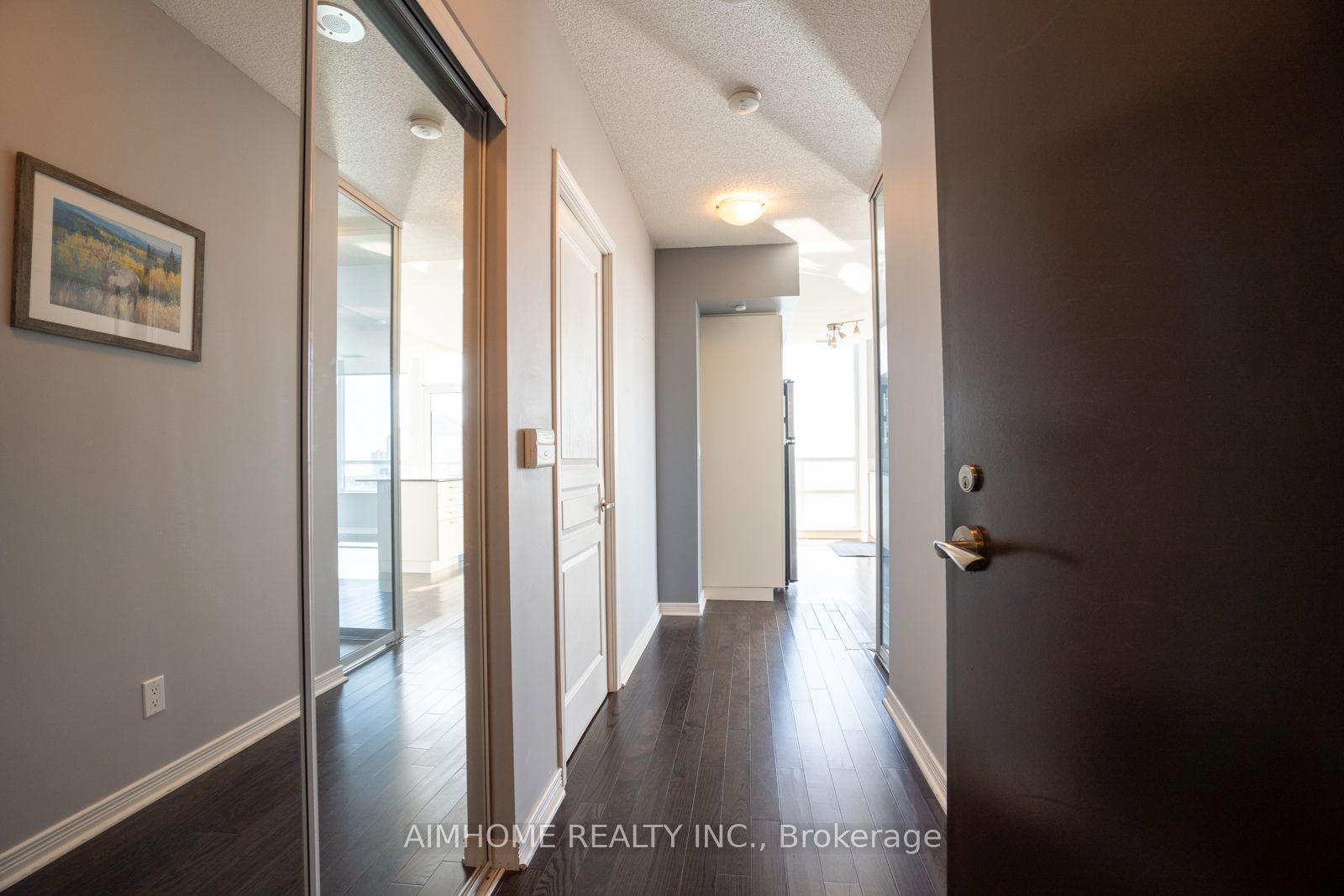Photo 3 of Unit 3202, 2240 lakeshore Boulevard, Etobicoke, Mimico — HOMEH