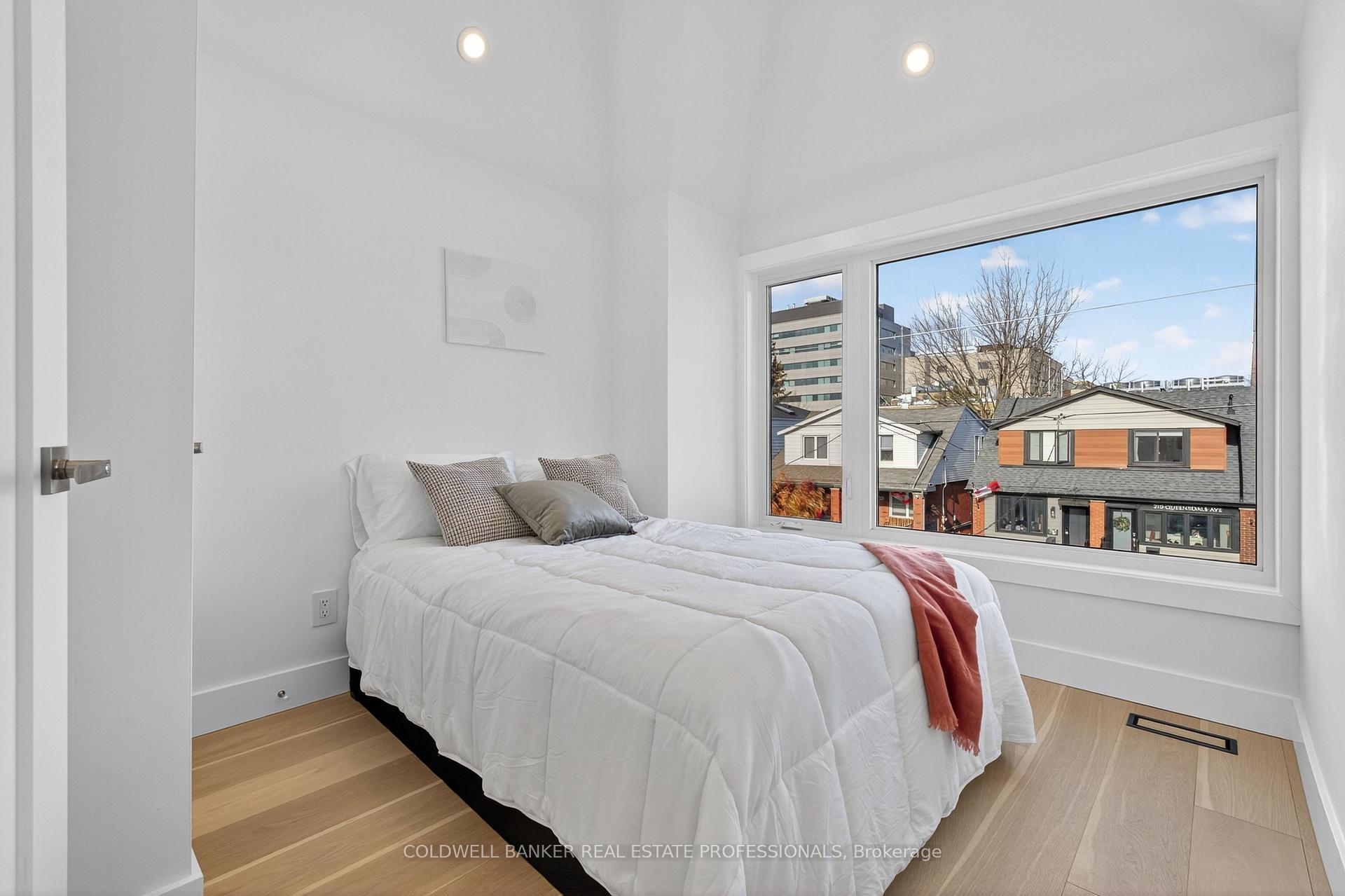 Photo 14 of 223 Queensdale Avenue, Toronto, Danforth Village-East York — HOMEH