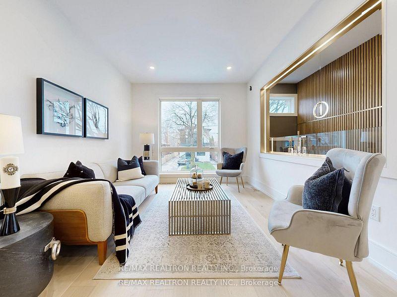 Photo 11 of 41 Algoma Street, Etobicoke, Mimico — HOMEH