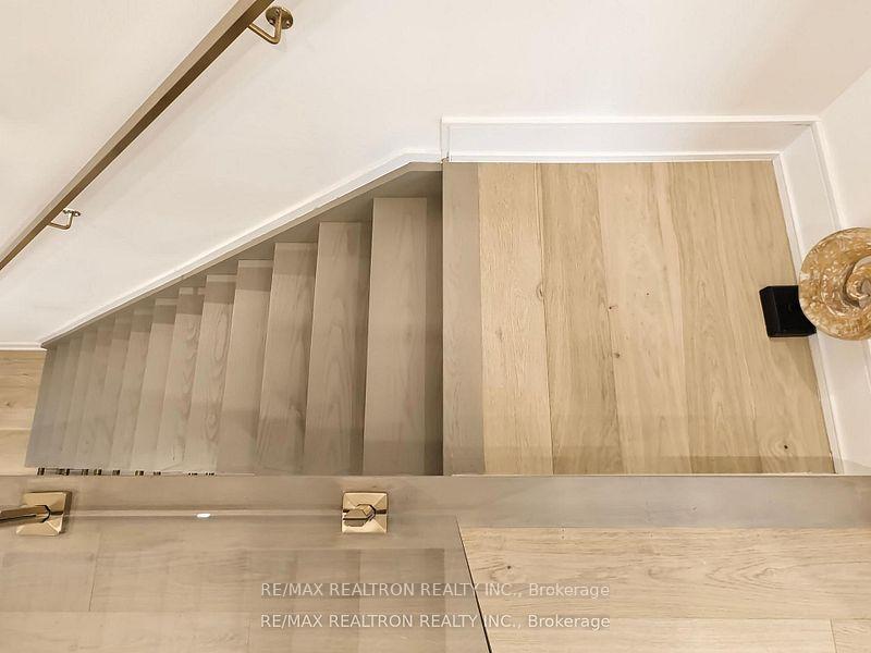Photo 26 of 41 Algoma Street, Etobicoke, Mimico — HOMEH