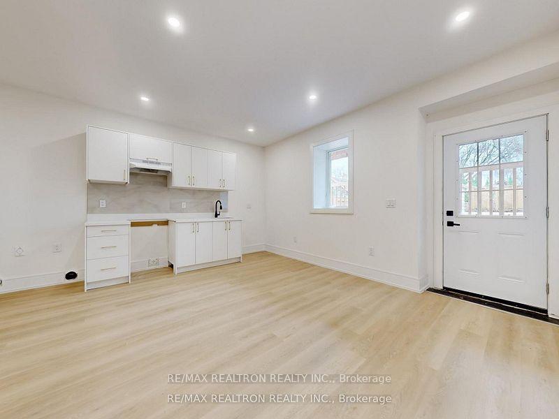 Photo 42 of 41 Algoma Street, Etobicoke, Mimico — HOMEH