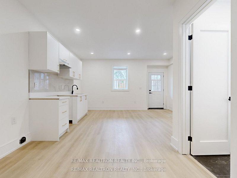 Photo 45 of 41 Algoma Street, Etobicoke, Mimico — HOMEH