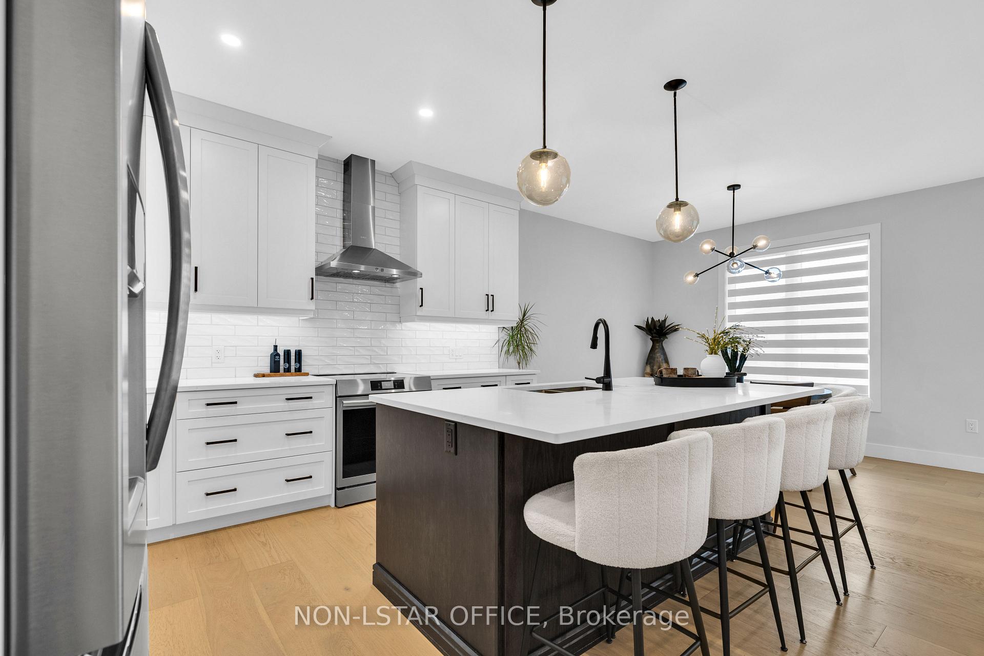 Photo 8 of 111 Bloomington Way, Chatham-Kent — HOMEH